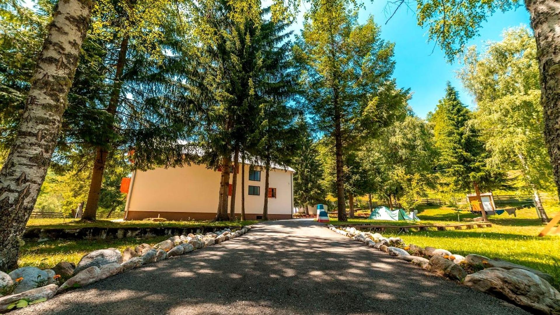 Hostel Mojan Andrijevica Exterior photo